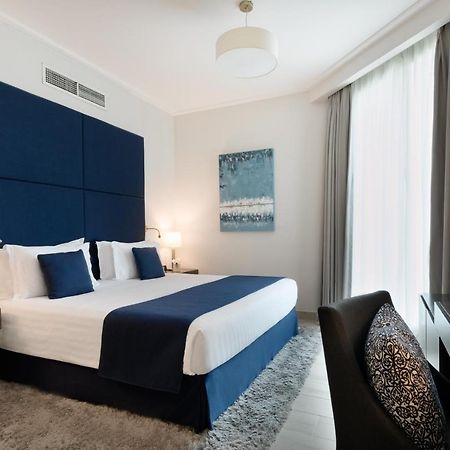 Centara West Bay Hotel & Residences Doha Eksteriør billede Deluxe room