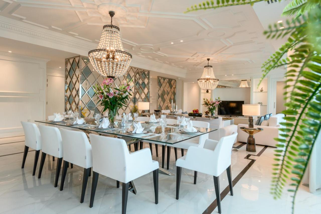 Centara West Bay Hotel & Residences Doha Eksteriør billede A dining room