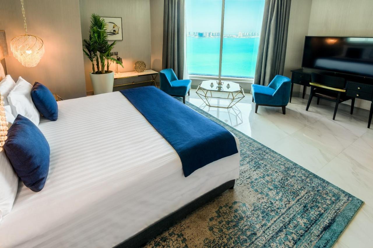 Centara West Bay Hotel & Residences Doha Eksteriør billede Deluxe Room