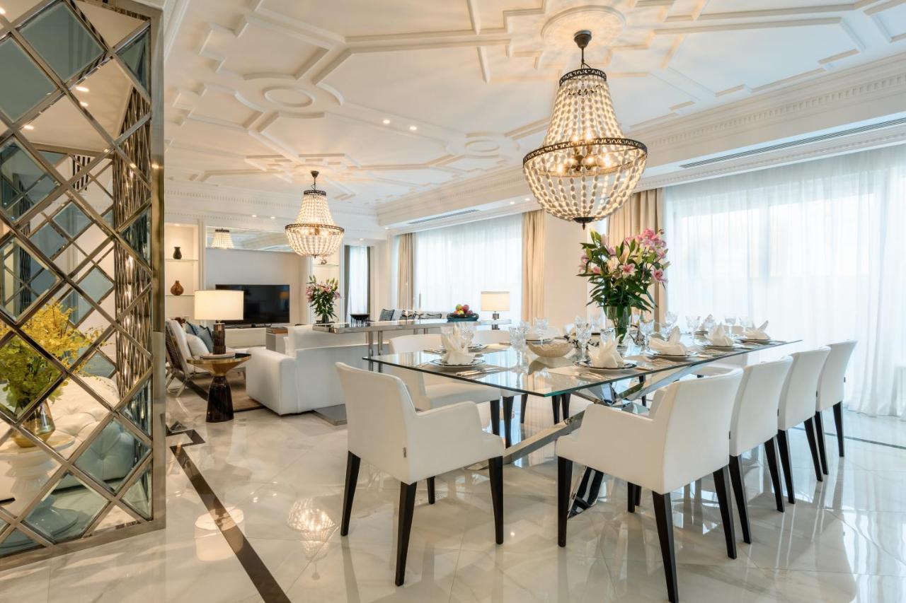 Centara West Bay Hotel & Residences Doha Eksteriør billede A dining room