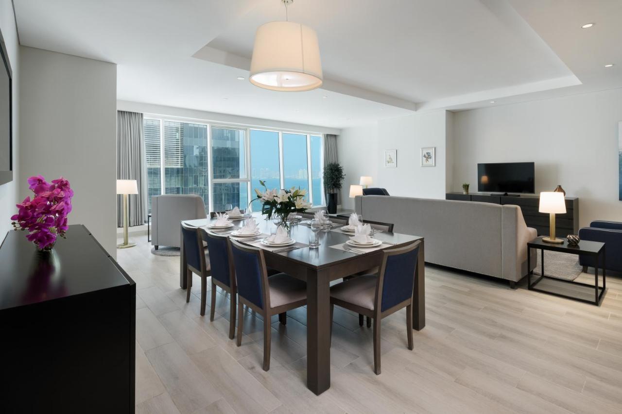 Centara West Bay Hotel & Residences Doha Eksteriør billede