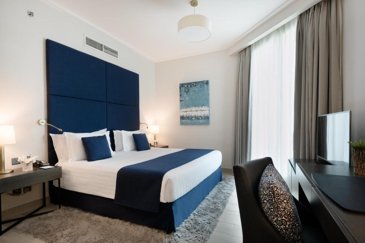Centara West Bay Hotel & Residences Doha Eksteriør billede Deluxe room