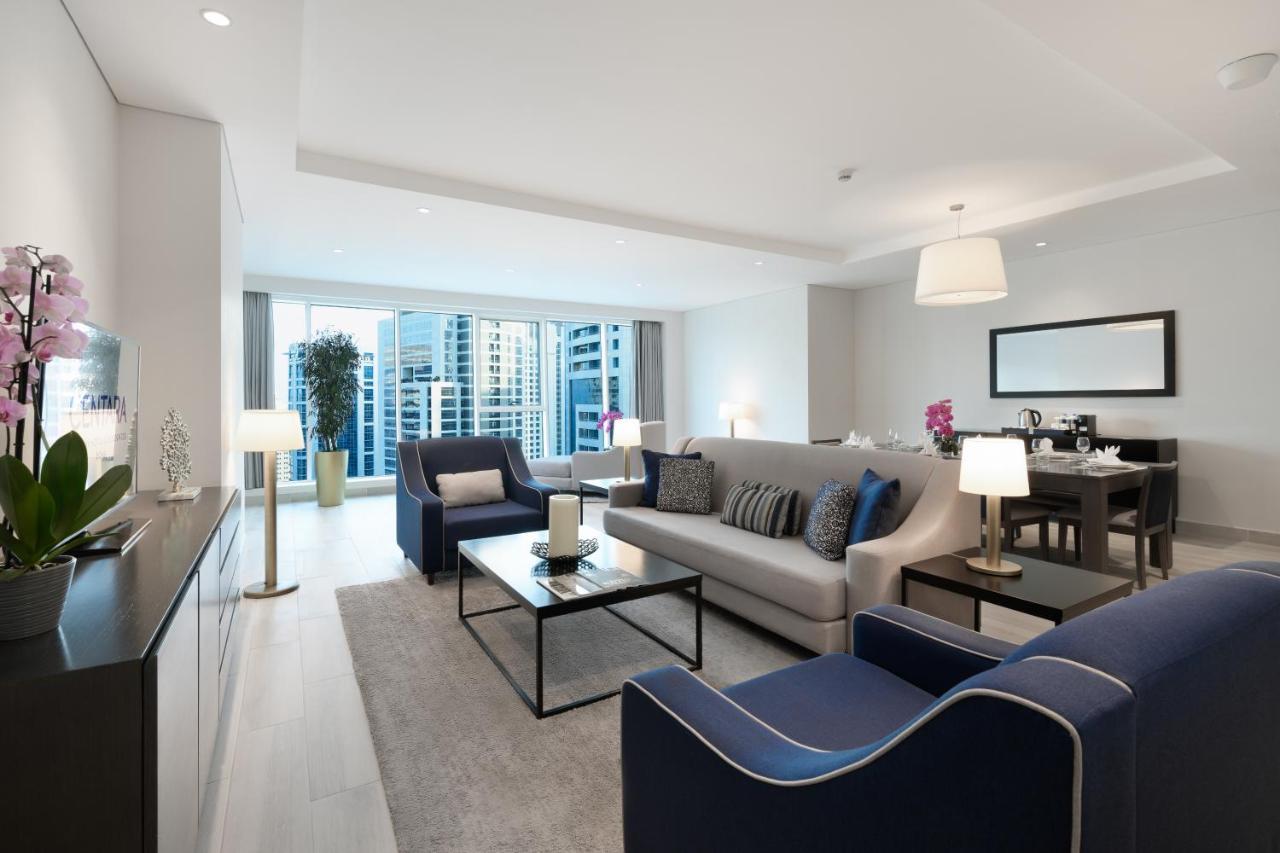 Centara West Bay Hotel & Residences Doha Eksteriør billede A living room in a typical apartment