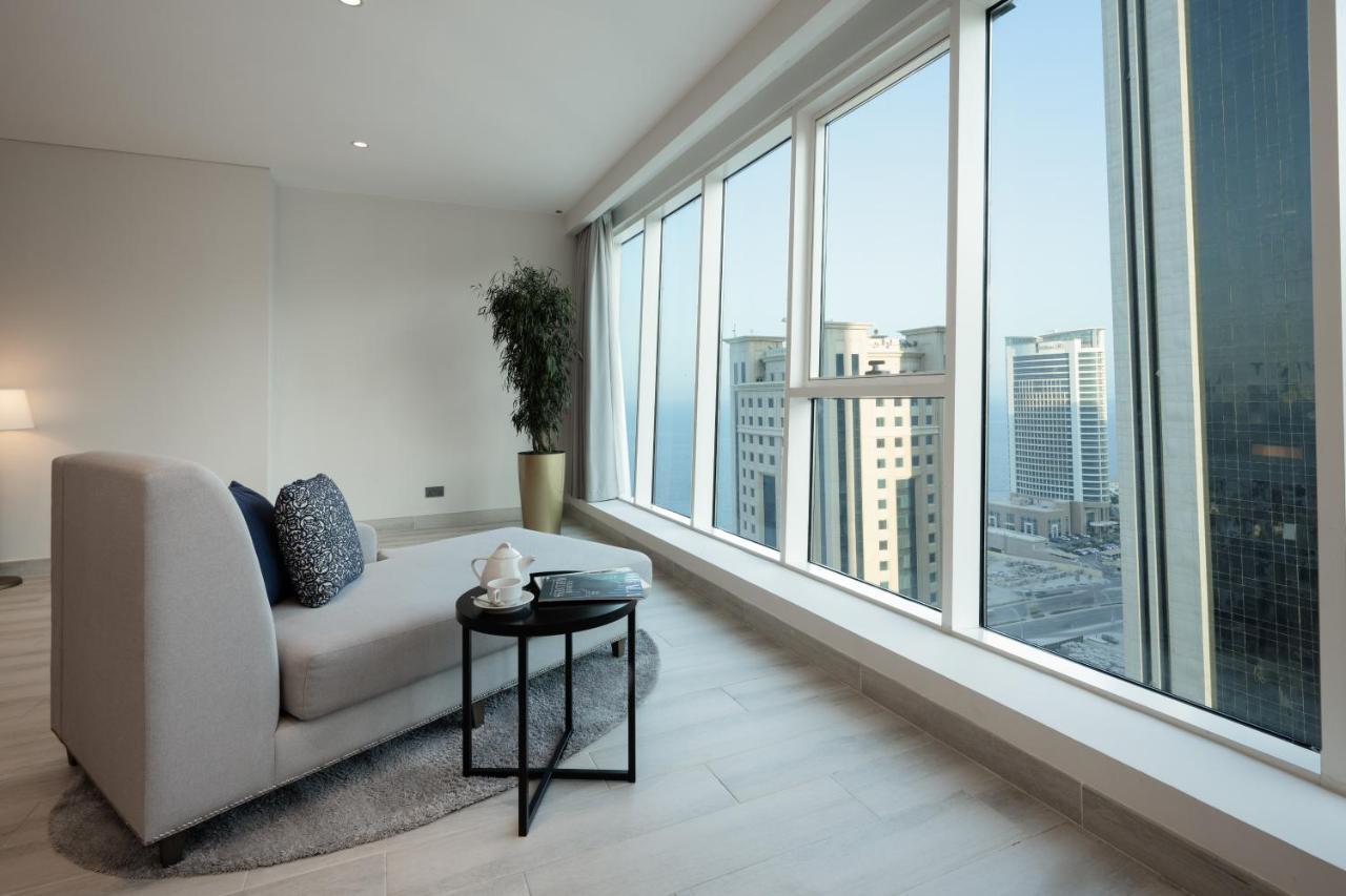 Centara West Bay Hotel & Residences Doha Eksteriør billede A view from a residential apartment